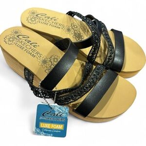 SKECHERS Strappy Black & Tan Platform Sandal Size 9.5